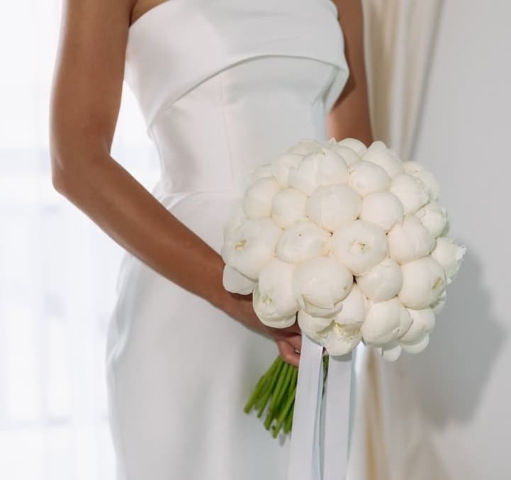Classic Elegance wedding florals — inspiration reference