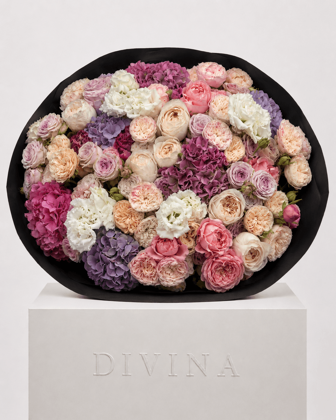 Blush Noir arrangement by Divina Arrangements